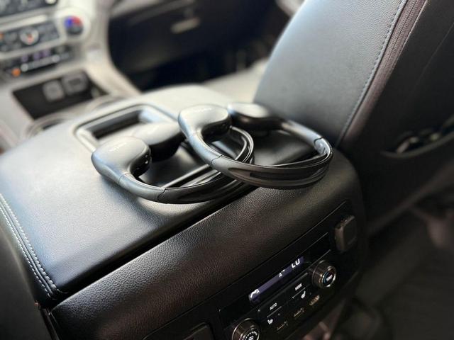 Photo of 2019 White Frost Tricoat GMC Yukon XL