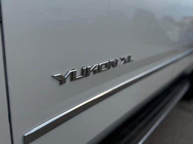 Photo of 2019 White Frost Tricoat GMC Yukon XL