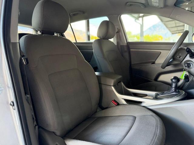 Photo of 2013 Bright Silver Kia Sportage