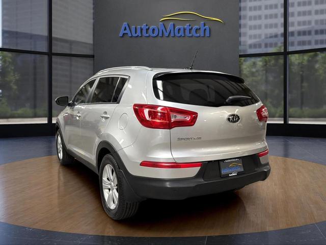 Photo of 2013 Bright Silver Kia Sportage