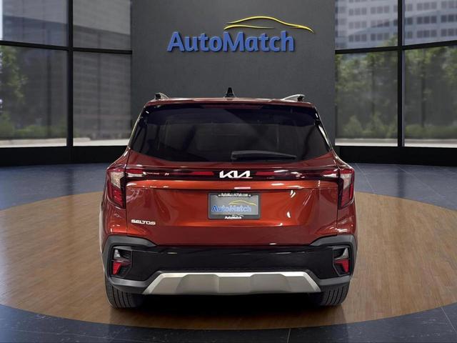 Photo of 2024 Mars Orange Kia Seltos