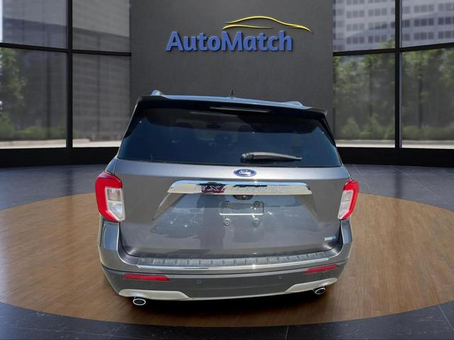Photo of 2021 Carbonized Gray Metallic Ford Explorer