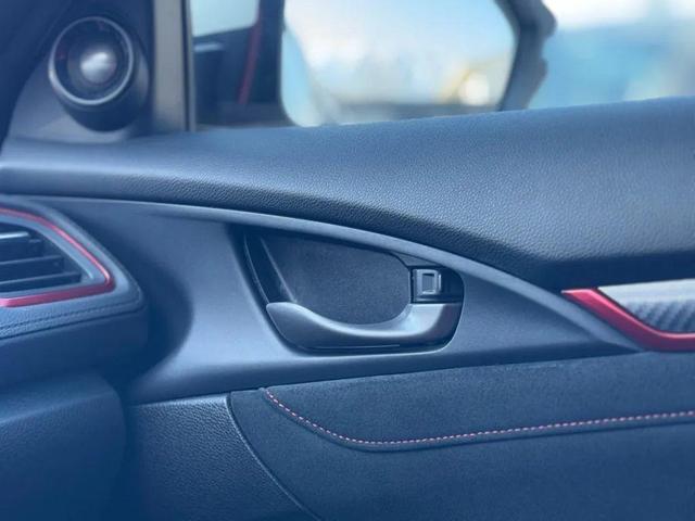 Photo of 2021 Championship White Honda Civic Type R