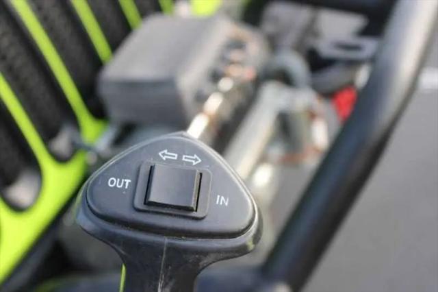 Photo of 2013 Gecko Pearl Jeep Wrangler