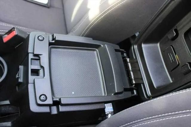 Photo of 2013 Gecko Pearl Jeep Wrangler