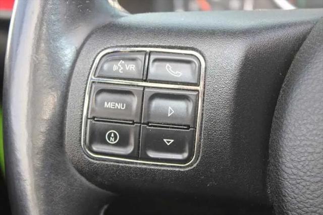 Photo of 2013 Gecko Pearl Jeep Wrangler