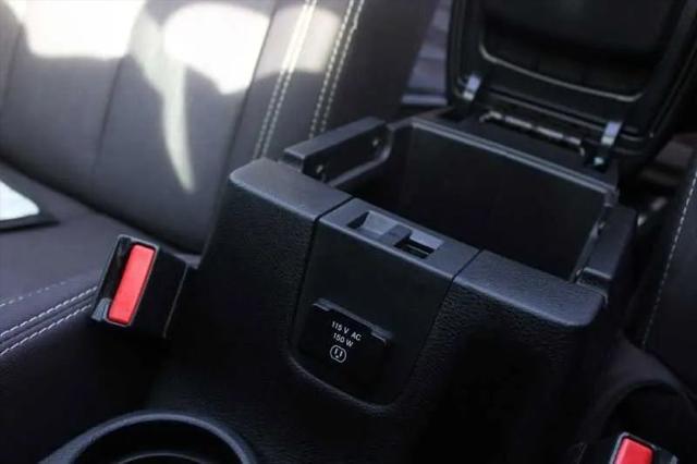 Photo of 2013 Gecko Pearl Jeep Wrangler