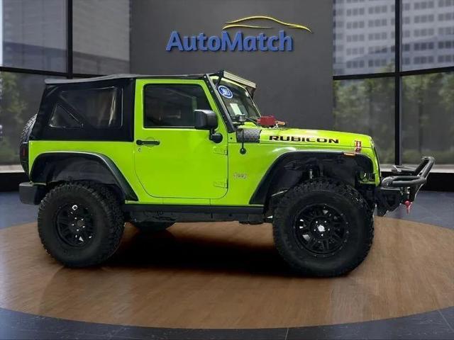 Photo of 2013 Gecko Pearl Jeep Wrangler