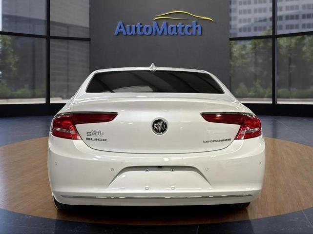 Photo of 2018 White Frost Tricoat Buick LaCrosse