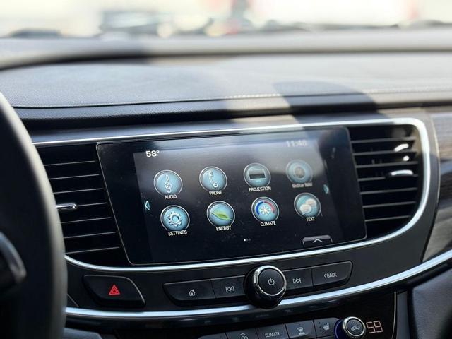 Photo of 2018 White Frost Tricoat Buick LaCrosse