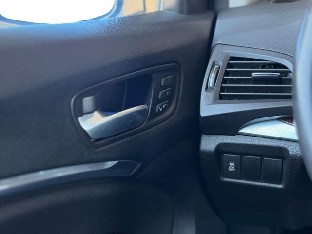 Photo of 2016 Black Acura MDX