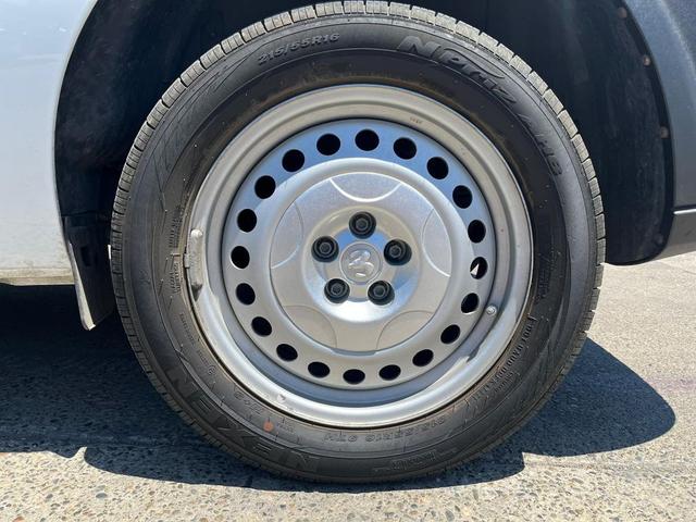 Photo of 2022 Bright White RAM ProMaster City