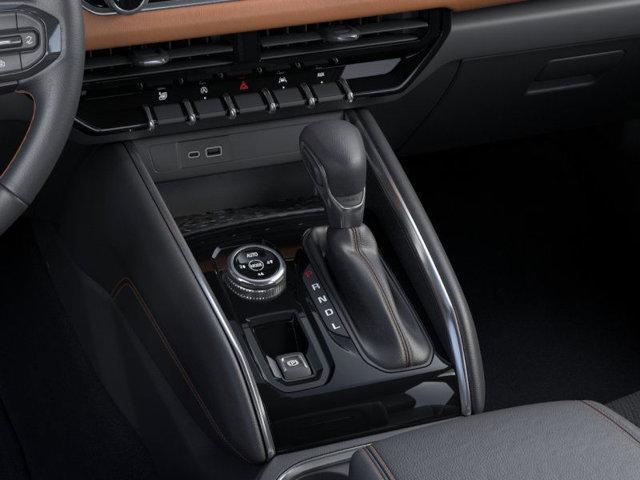 Photo of 2025 Summit White GMC Canyon