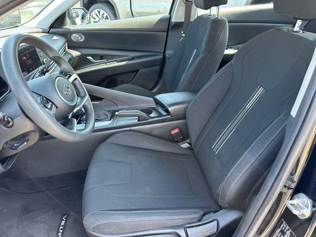 Photo of 2021 Phantom Black Hyundai ELANTRA