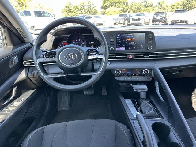 Photo of 2021 Phantom Black Hyundai ELANTRA