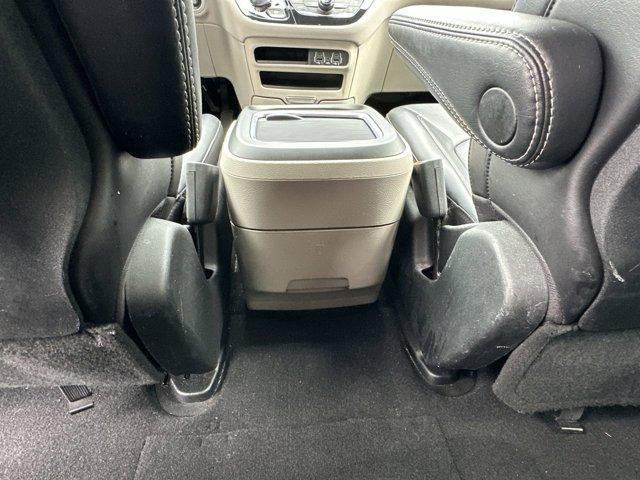 Photo of 2023 Ceramic Gray Clearcoat Chrysler Pacifica Hybrid