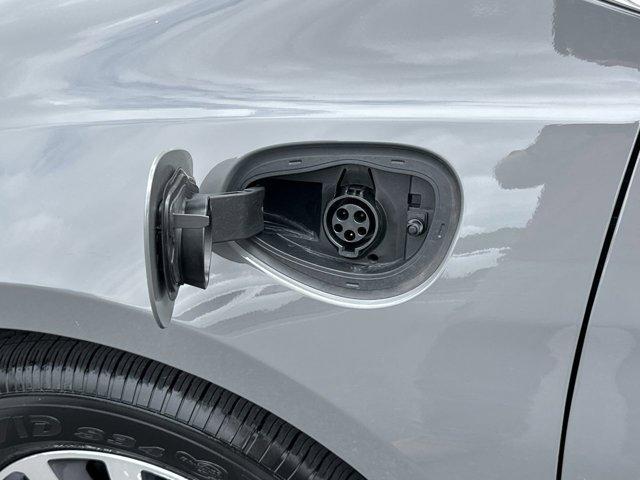 Photo of 2023 Ceramic Gray Clearcoat Chrysler Pacifica Hybrid