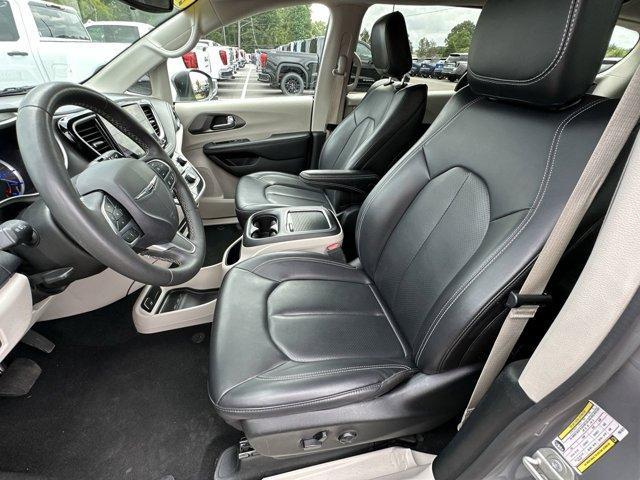 Photo of 2023 Ceramic Gray Clearcoat Chrysler Pacifica Hybrid
