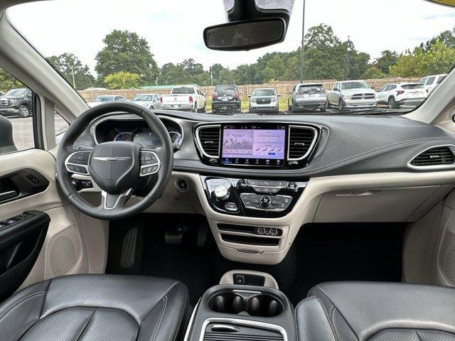 Photo of 2023 Ceramic Gray Clearcoat Chrysler Pacifica Hybrid