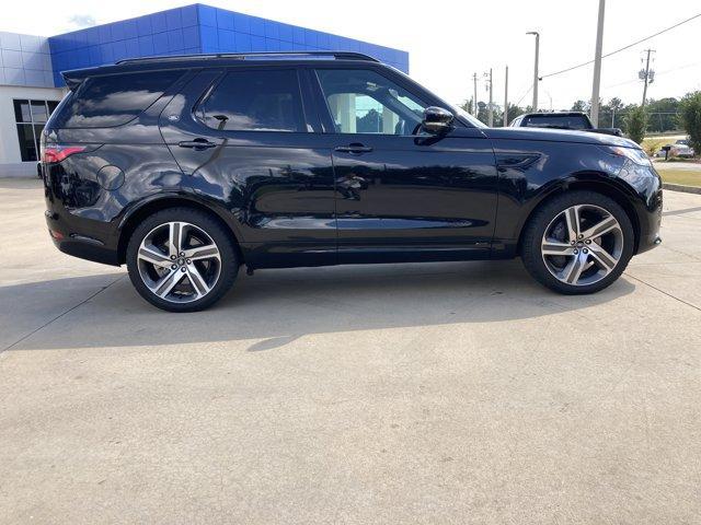 Photo of 2021 Santorini Black Land Rover Discovery