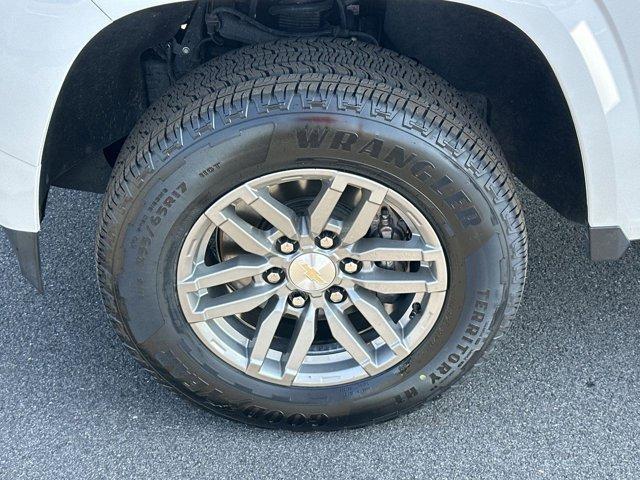 Photo of 2023 Summit White Chevrolet Colorado