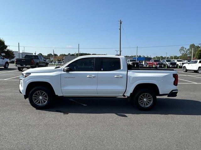 Photo of 2023 Summit White Chevrolet Colorado