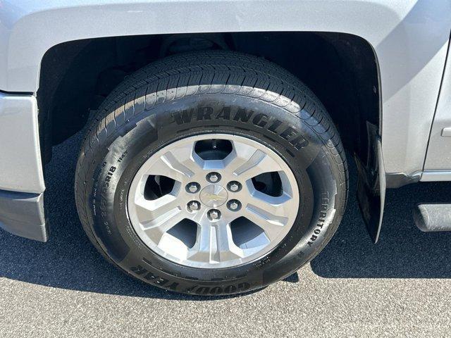 Photo of 2017 Silver Ice Metallic Chevrolet Silverado 1500