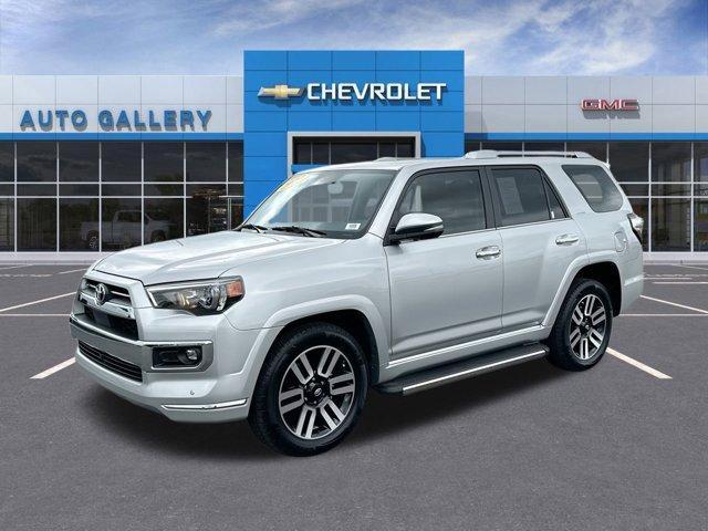 Photo of 2023 Classic Silver Metallic Toyota 4Runner