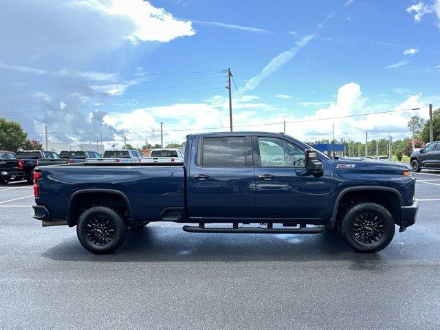 Photo of 2023 Northsky Blue Metallic Chevrolet Silverado 3500