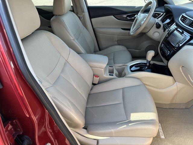 Photo of 2014 Cayenne Red Nissan Rogue