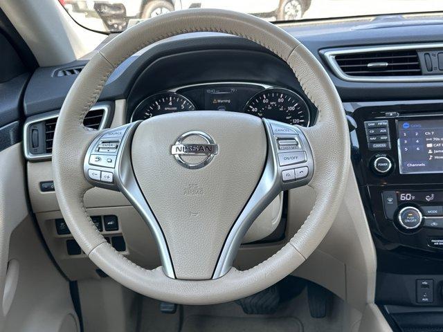 Photo of 2014 Cayenne Red Nissan Rogue