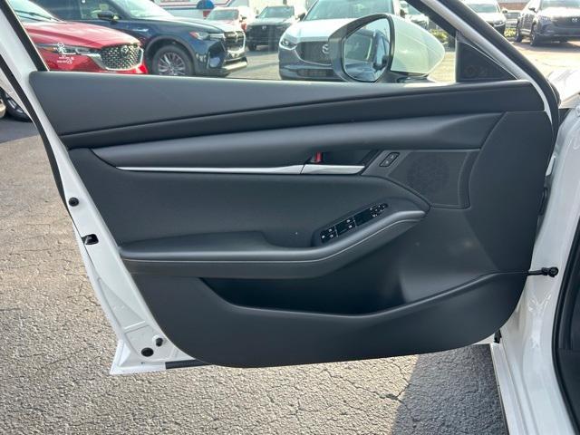 Photo of 2025 Snowflake White Pearl Mica Mazda Mazda3