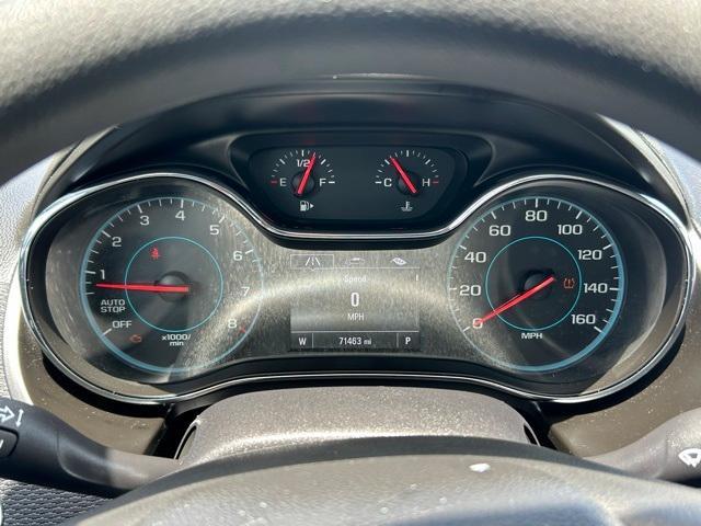 Photo of 2017 Silver Ice Metallic Chevrolet Cruze