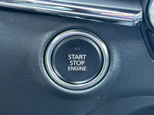 Photo of 2025 Snowflake White Pearl Mazda Mazda3
