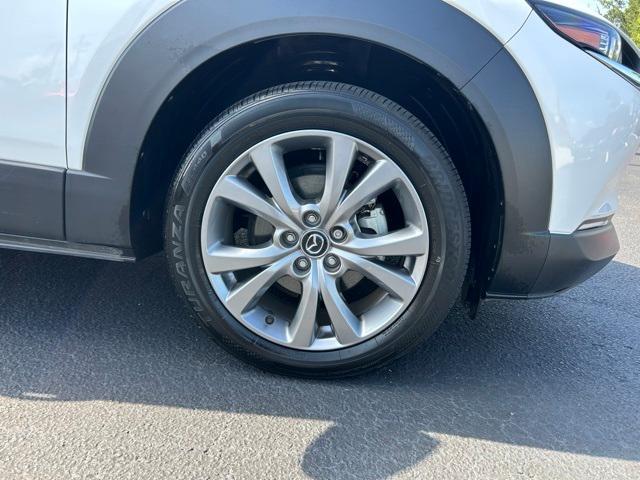 Photo of 2021 Snowflake White Pearl Mazda CX-30