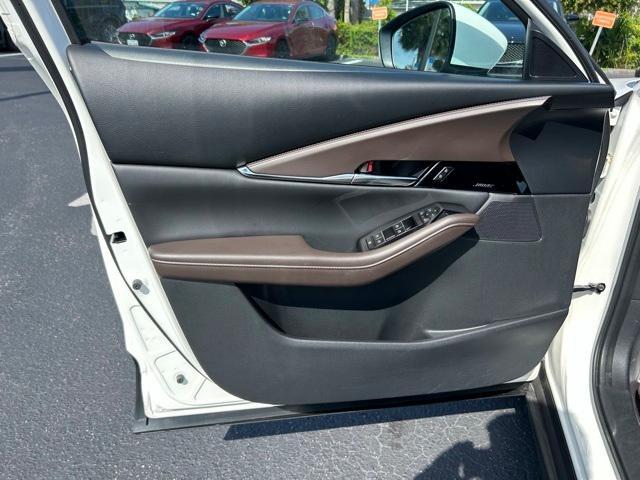 Photo of 2021 Snowflake White Pearl Mazda CX-30