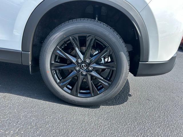 Photo of 2025 White Metallic Mazda CX-5