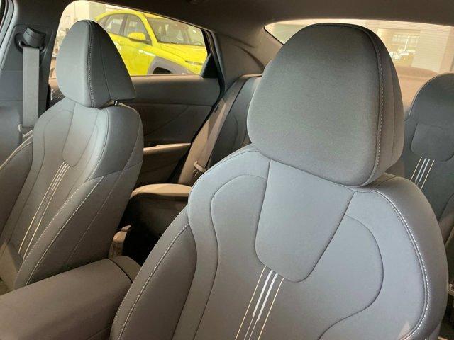 Photo of 2025 Red Hyundai ELANTRA