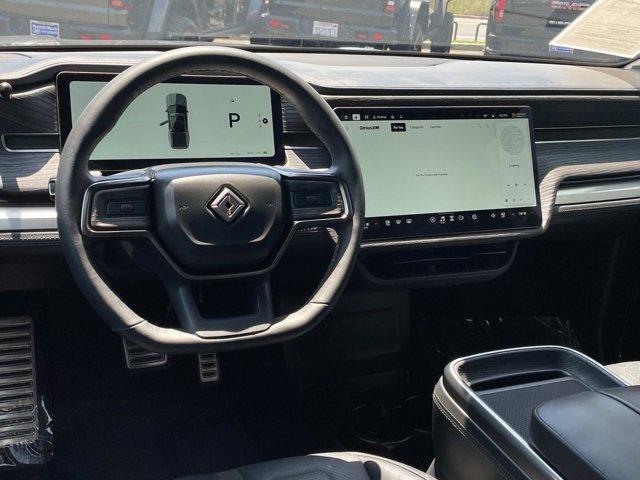 Photo of 2023 Gray Rivian R1T
