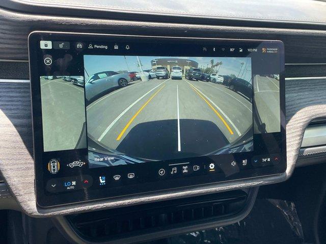 Photo of 2023 Gray Rivian R1T