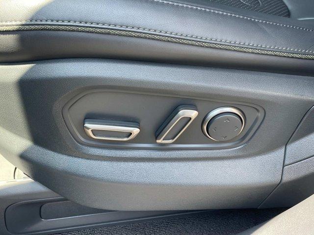 Photo of 2023 Gray Rivian R1T