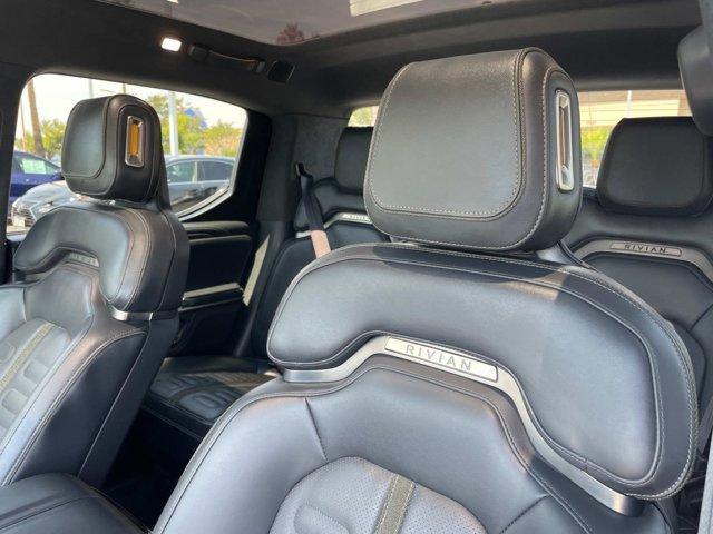 Photo of 2023 Gray Rivian R1T