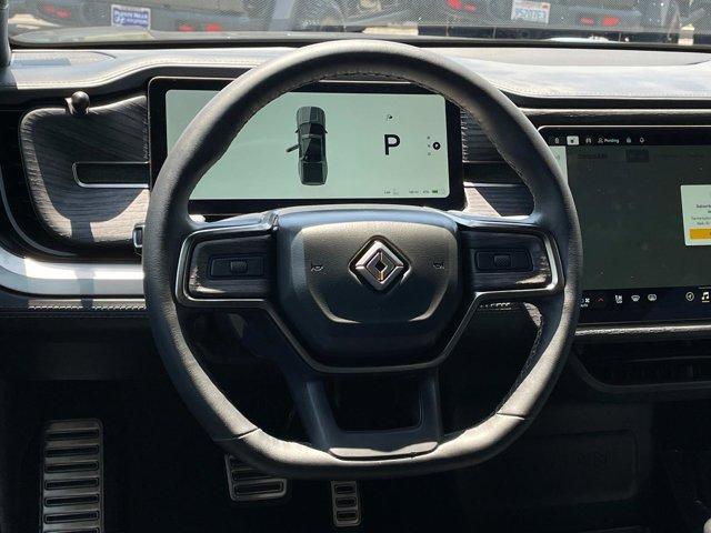 Photo of 2023 Gray Rivian R1T