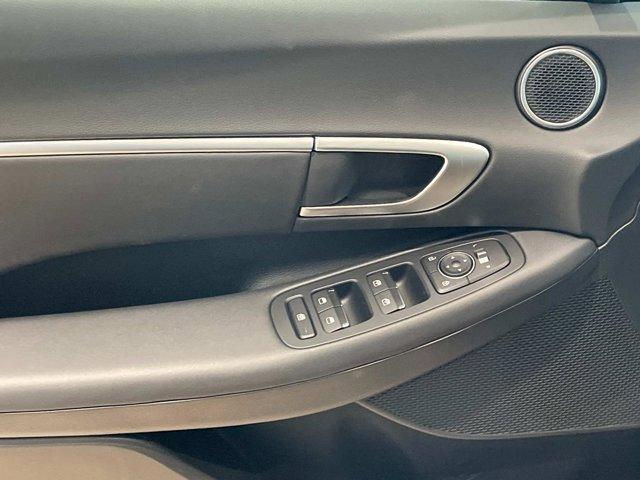 Photo of 2025 Black Hyundai SONATA