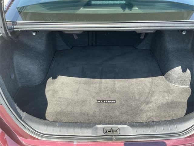 Photo of 2024 Garnet Pearl Nissan Altima