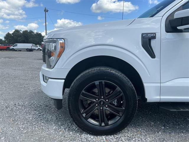 Photo of 2022 Oxford White Ford F-150