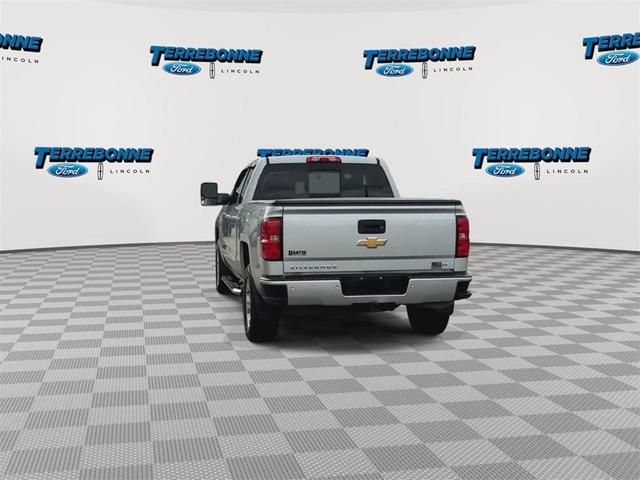 Photo of 2018 Silver Ice Metallic Chevrolet Silverado 1500