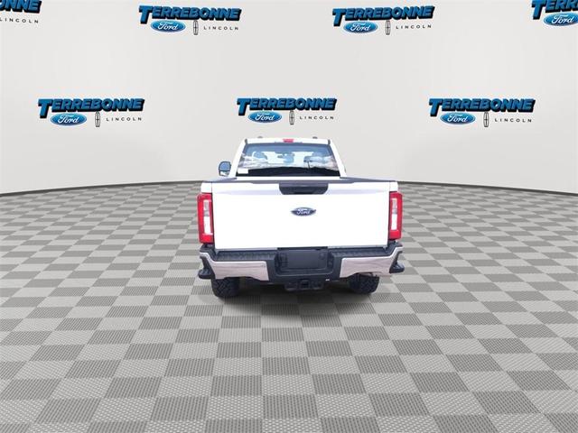 Photo of 2026 Oxford White Ford F-250