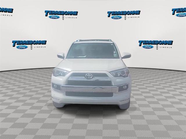 Photo of 2019 White Toyota 4Runner