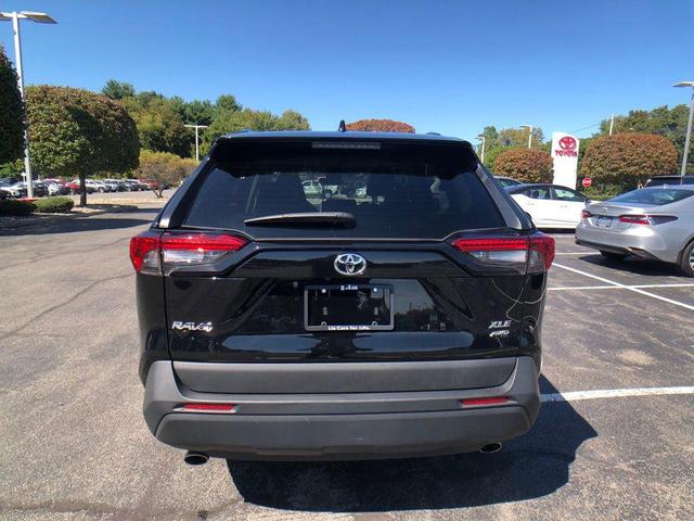 Photo of 2024 Midnight Black Metallic Toyota RAV4